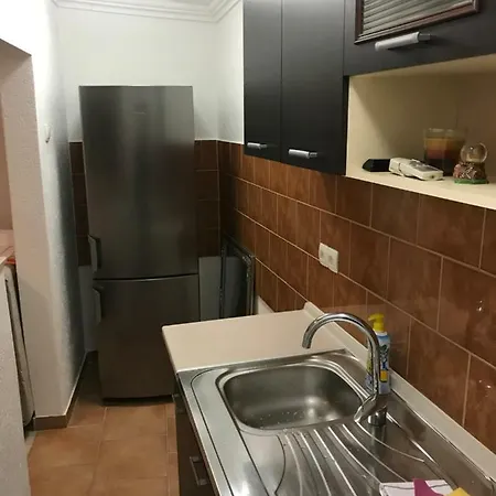 شقة Studio Apartman Cernica *